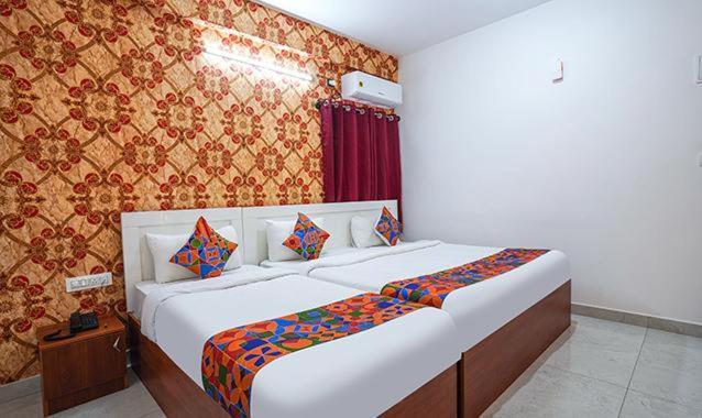 Hotel Royal Platinum Bengaluru Zewnętrze zdjęcie